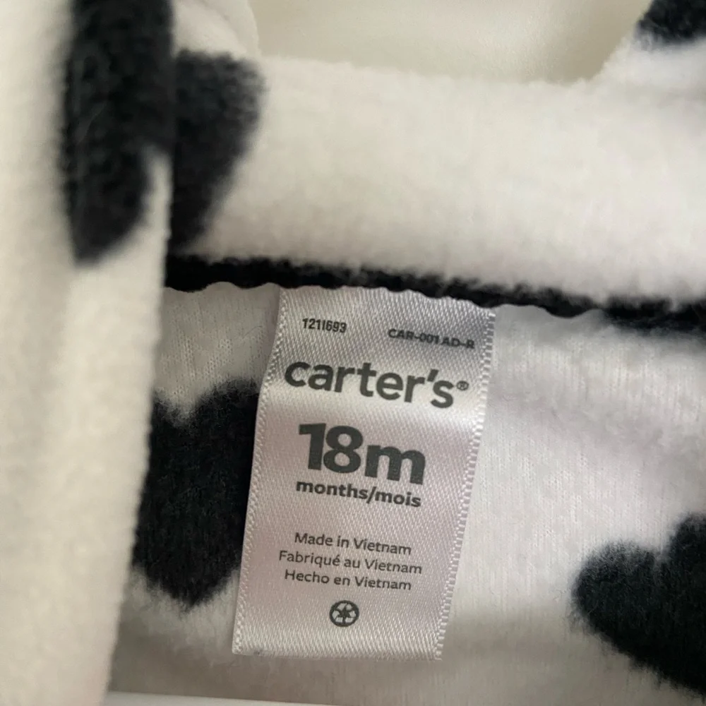 EUC Carter’s girl’s white black heart dotted fleece hooded sparkle button jacket